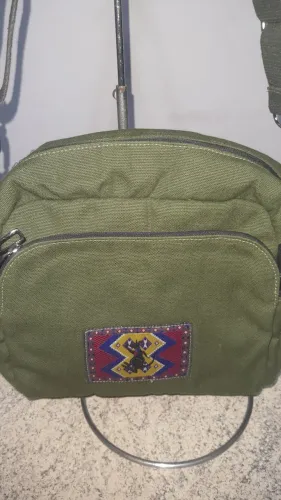 Bolsa em lona com alça regulável