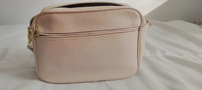 Bolsa pequena tiracolo cor bege