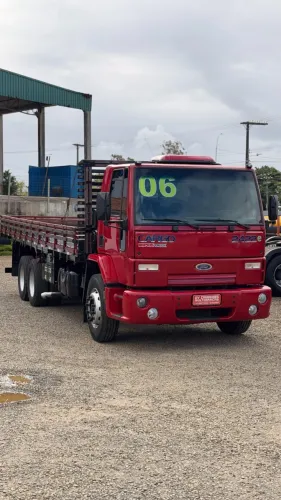 FORD CARGO 2422 E - 2006 | CARROCERIA ABERTA