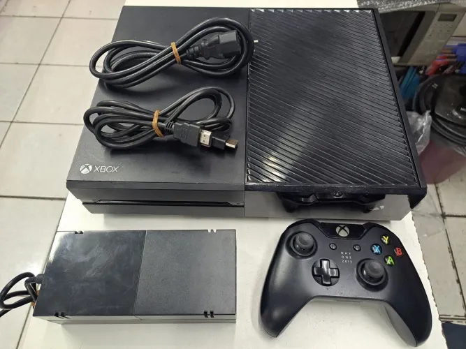 Xbox One - HD 500 GB - Loja Física 