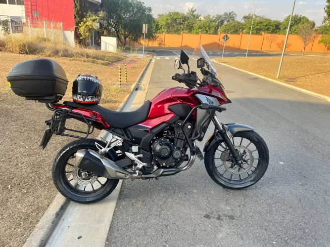 CB 500X ano 2022 único dono, todas as revisões na concessionária.