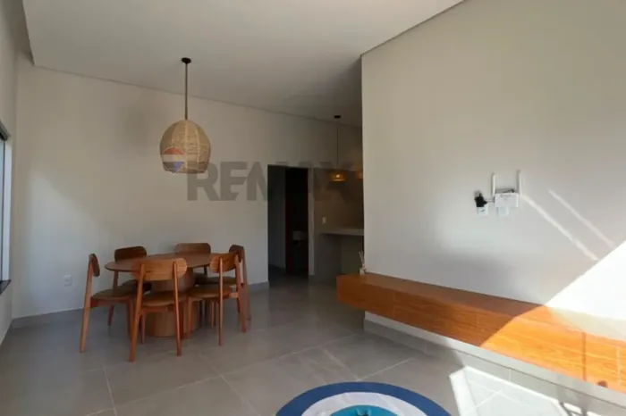 Casa com gourmet e garagem coberta no Condomínio Vila Moara