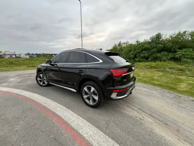 Audi Q5 SB P Black. 2.0 TFSIe S.tr. QT (hib.) 2022