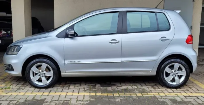Volkswagen Fox Comfortline 1.6 Flex 8V 5P 2017