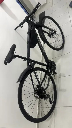 Bicicleta quadro 19 shimano <br>Todas as peças são shimano<br>Aro 29 pneus plantões street<br>