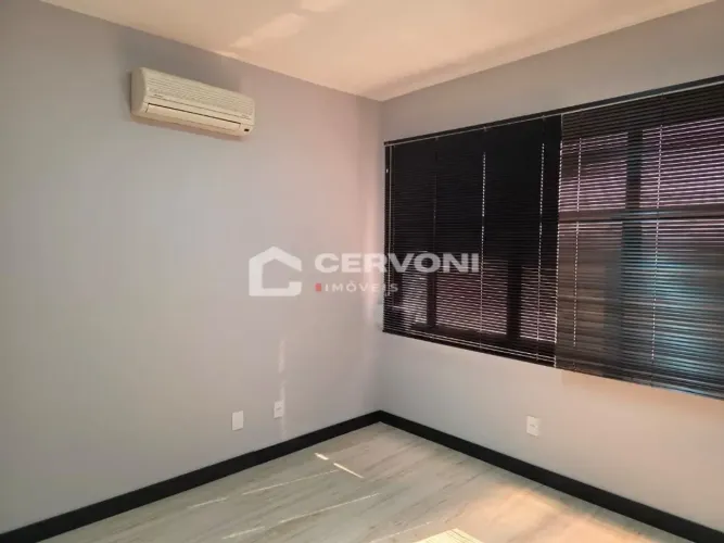Imóvel para aluguel com 30 metros quadrados em Jardim Satélite - São José dos Campos - SP