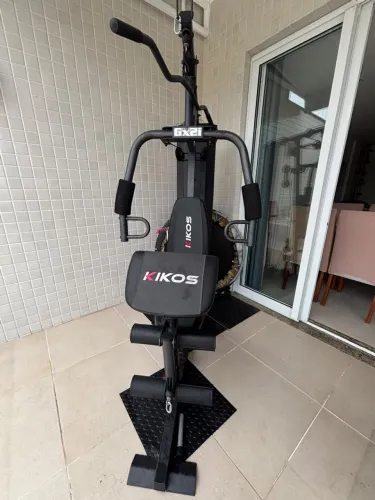 Aparelho de musculação Kikos GX2i - bom estado