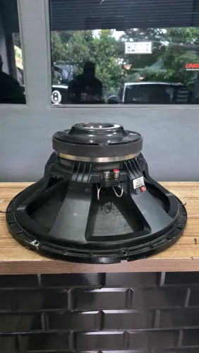 Alto falante jbl 18 polegadas sw6A 1500w rms 4 ohms, recondicioando 100%, nao foi usado