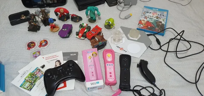 OPORTUNIDADE! Nintendo WII U 32GB +17  jogos midia física.+itens.