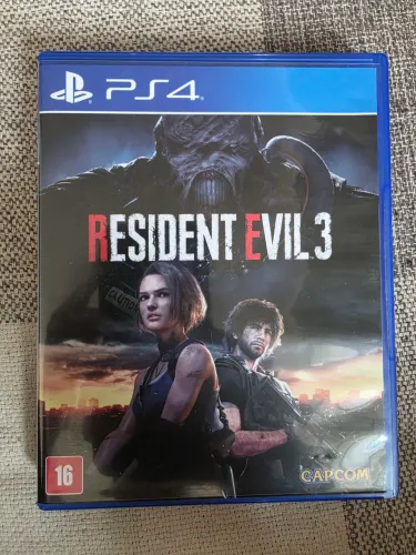 Resident Evil 3 PS4 em Português