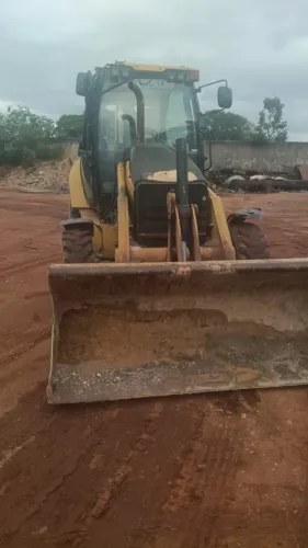 Alugo Retroescavadeira Caterpillar 416E