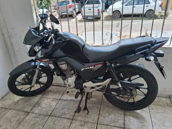 Moto Honda FAN 160 único dono.