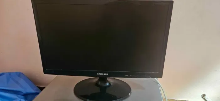Monitor e televisão samsung 24 polegadas full HD 60HZ