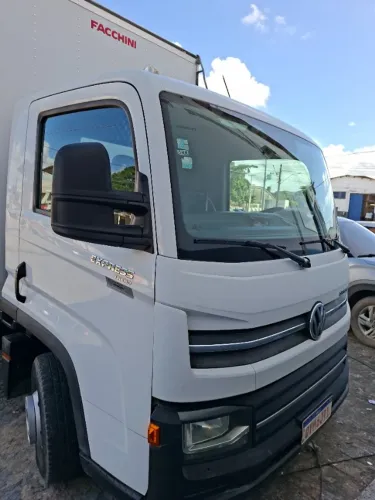 Volkswagen Delivery Express Baú 2020 Único Dono