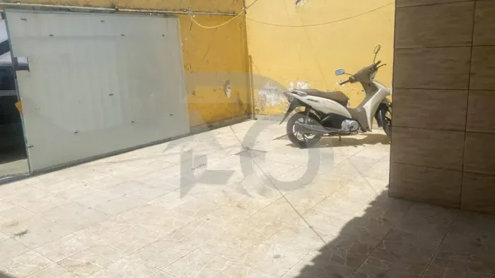 Imóvel à Venda no Bairro Olaria com 2/4, 1 Suíte e 2 Vagas de Garagem