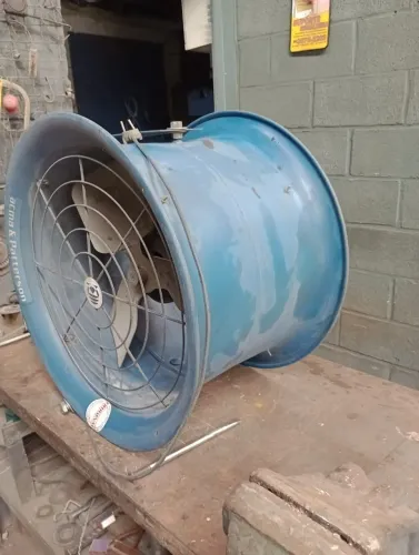 Ventilador industrial Patterson de Exaustão com estrutura robusta em aço - Modelo parede