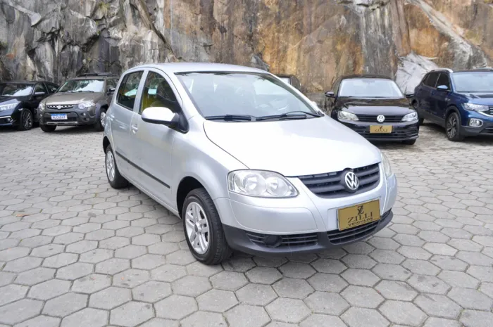 Volkswagen Fox 1.0 MI Total Flex 8V 5P 2010