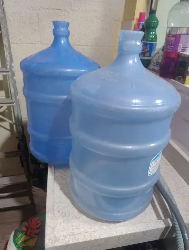Garrafão de água 20 litros