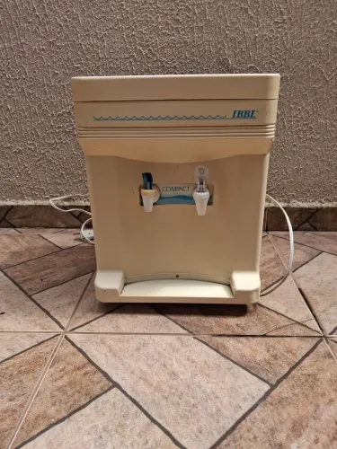 Bebedouro IBBL com água gelada