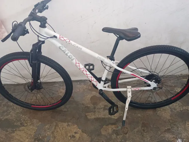 Vendo bike aro 29 semi nova 