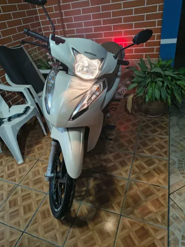 Honda Biz 125 2023/23 Única Dona 