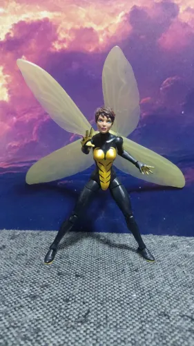 Vespa e Dani Moonstar Marvel Legends Hasbro
