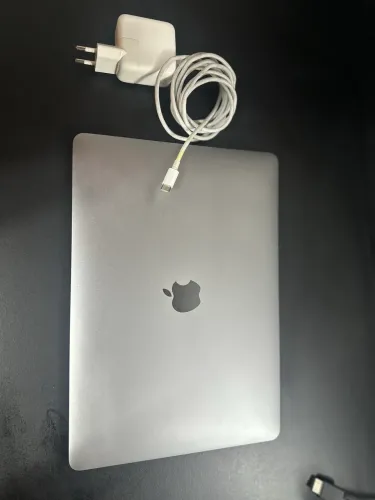 MacBook M1 256GB em perfeito estado