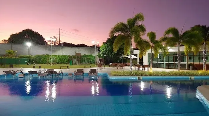 Oportunidade - Repasse de lote de 265m² em condomínio completo no Eusébio.