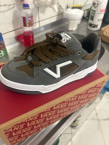 Tênis vans upland