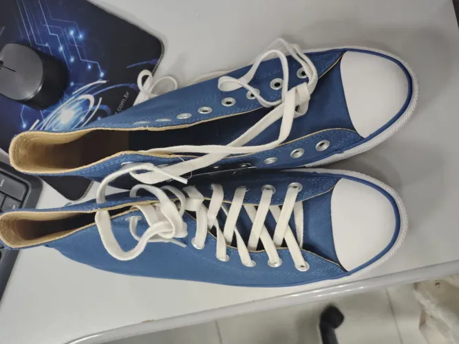 Tênis converse Chuck Taylor All Star azul cano alto