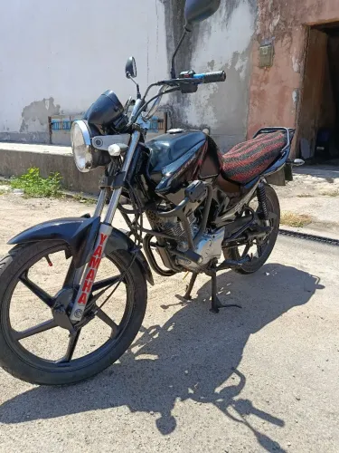 Moto Yamaha YBR 125 Factor 2010 - Pintura Nova, Liga Leve e Pneus Novos (Impecável!)