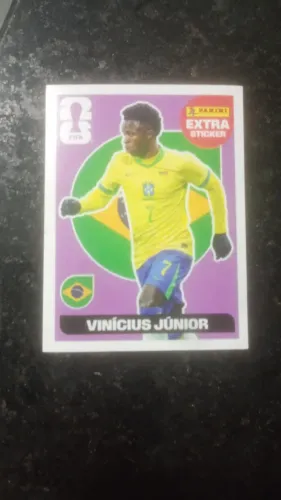 Figurinha copa Vini junior bordô