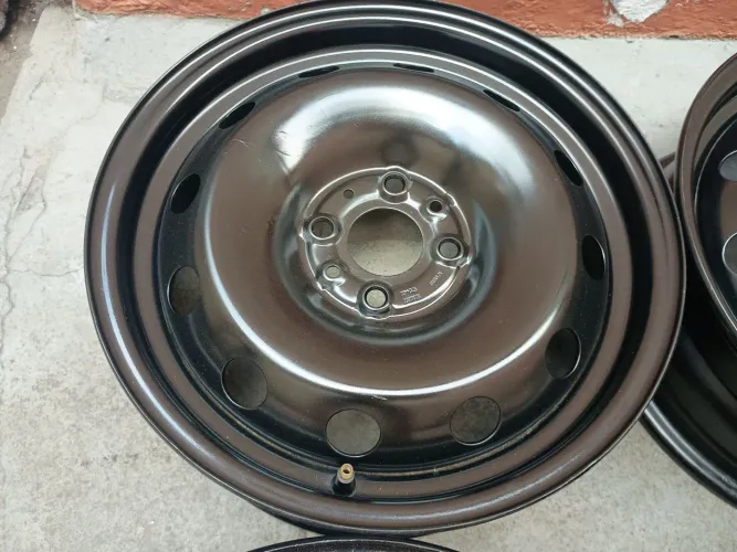 Aro 15 de bolinha Fumagalli original da Fiat argo. Cronos. Doblo. Siena.etc