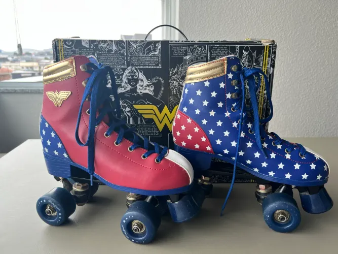 Patins Quad Mulher Maravilha Bel Sports - Tam 36 (Com Caixa)