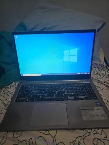 Notebook Samsung Book E20