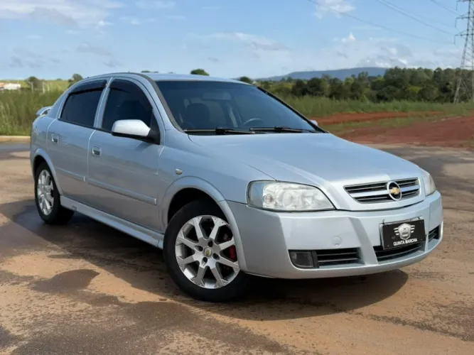 Chevrolet Astra Advantage 2.0 MPFI Flexpower 8V 3P 2011