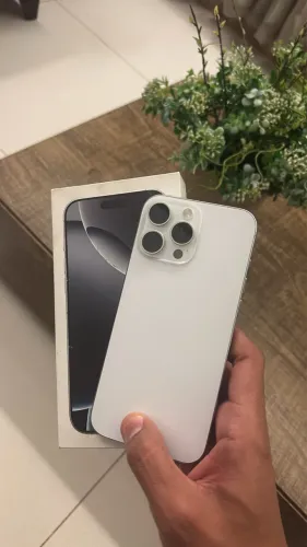 Iphone 16 Pro Max 256GB/bat93
