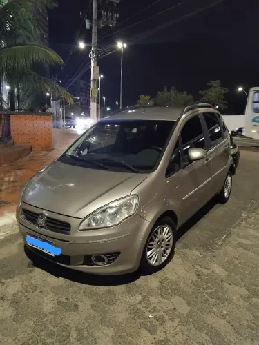 Fiat Idea Essence Dualogic 1.6 Flex 16V 5P 2012