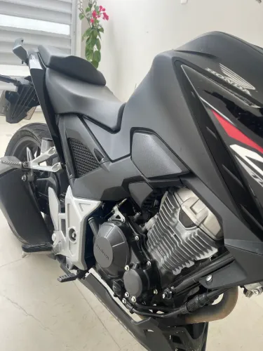 Twister CB300 CBS