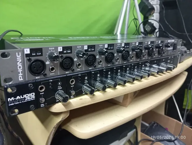 M Audio 2626 + ADA 8000 Arcano