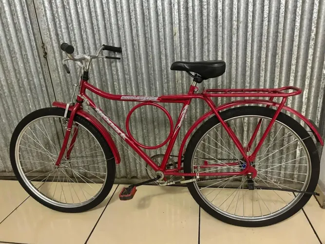 Monark Barra Circular Vermelha - Com Rolamento Traseiro, Pronta para Uso