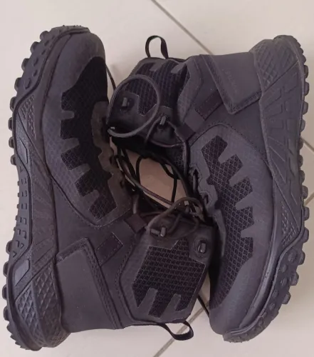 Bota Invictus Arion tamanho 41