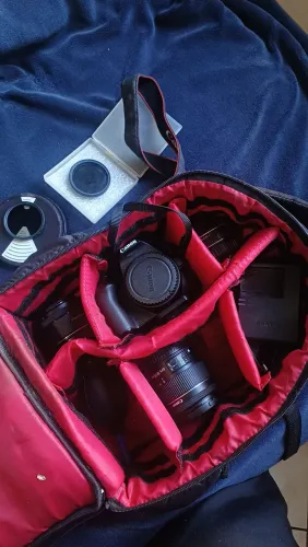 Canon SL3 + lentes e acessórios