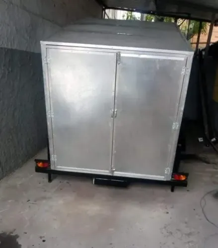 Carretinha bau fechado 6.900