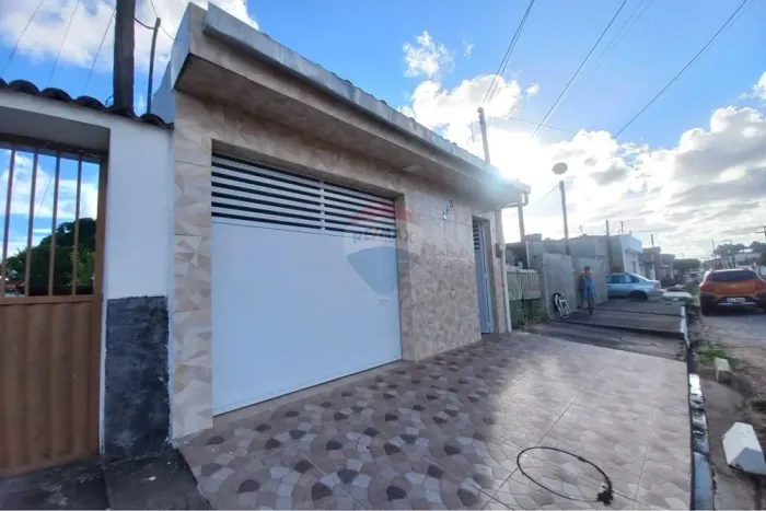 CASA À VENDA NO CLIMA BOM  MACEIÓ/AL