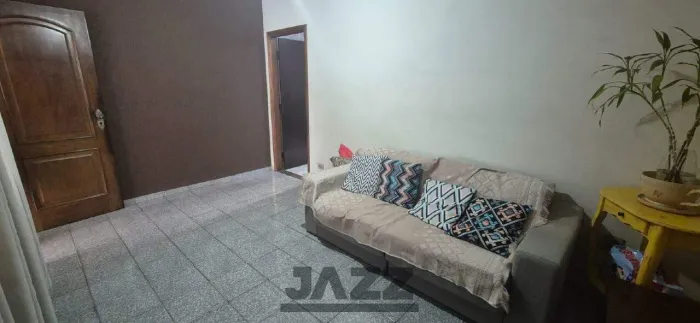Casa à venda no bairro Piracicamirim, com 94,50 m², 3 quartos (sendo 1 suíte), 2 banheiros