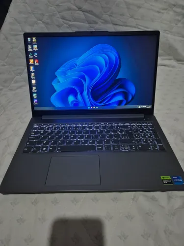Notebook Gamer Lenovo LOQ E | i7 | RTX 4050 | 16GB | 512GB SSD