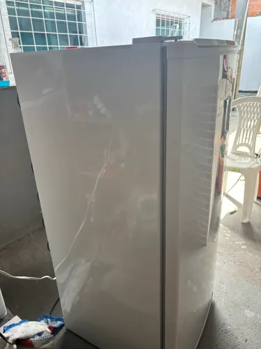 Vendo Frizeer vertical 