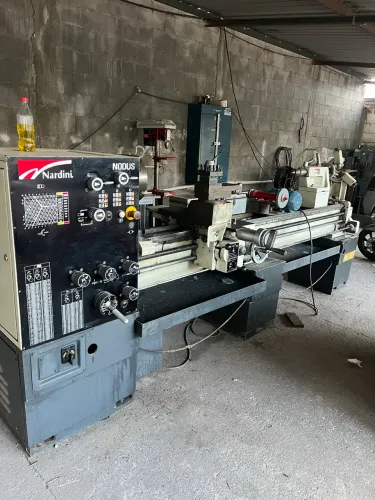 Torno mecânico Nardini ND 325 - excelente estado