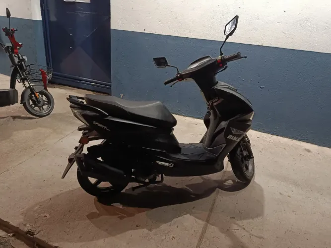 Vendo scooter Bull 50 ano 2025 nova